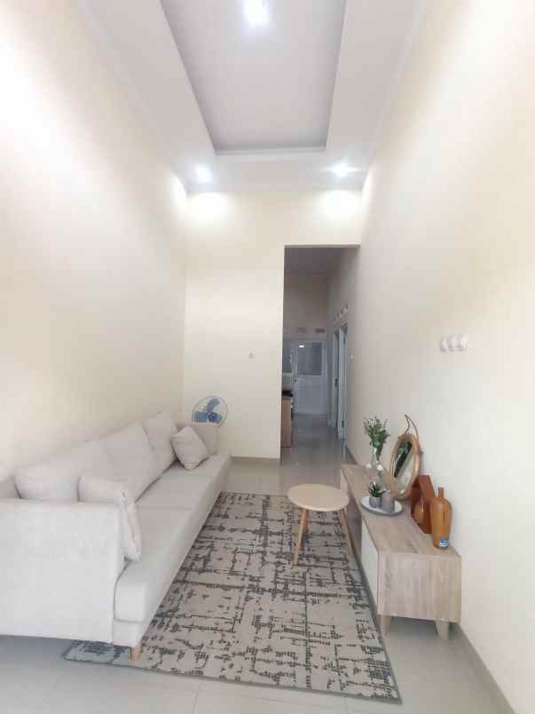 dijual rumah bumi anggrek bekasi