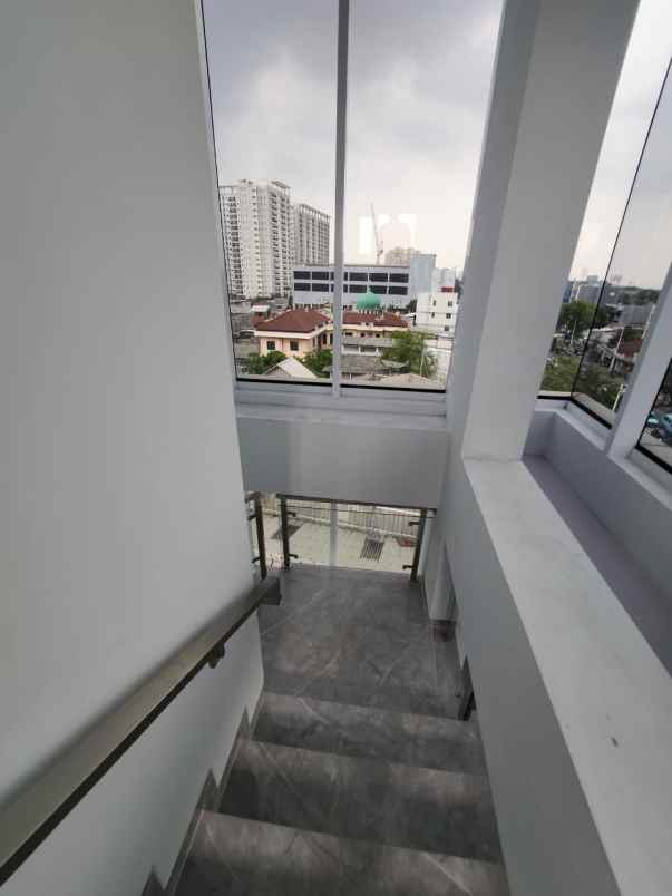 dijual rumah cawang kramat jati