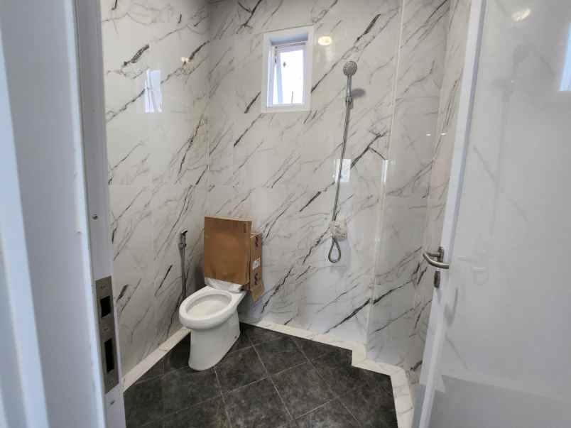 dijual rumah cawang kramat jati