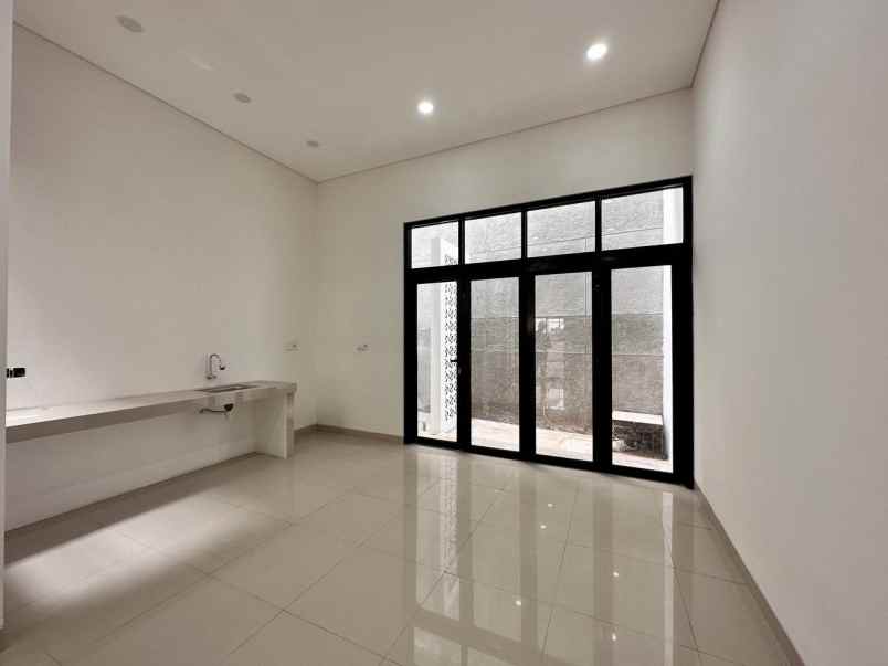 dijual rumah ceger