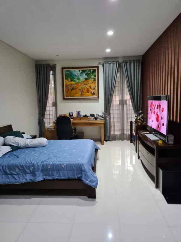 dijual rumah cempaka putih