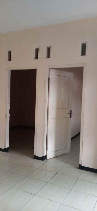 dijual rumah cibinong kp pondok manggis