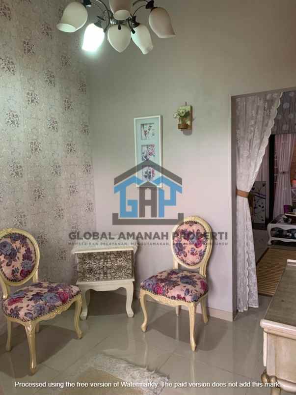 dijual rumah cihanjuang
