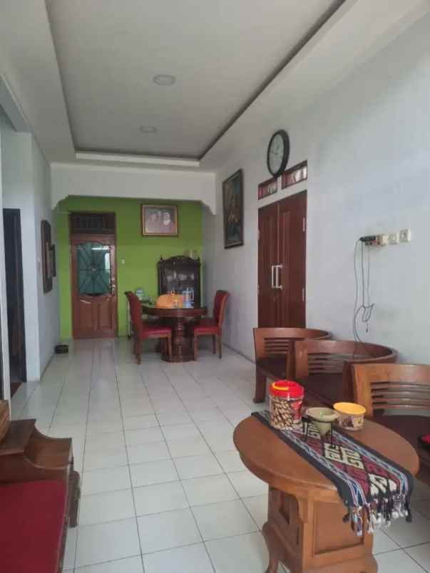 dijual rumah ciledug
