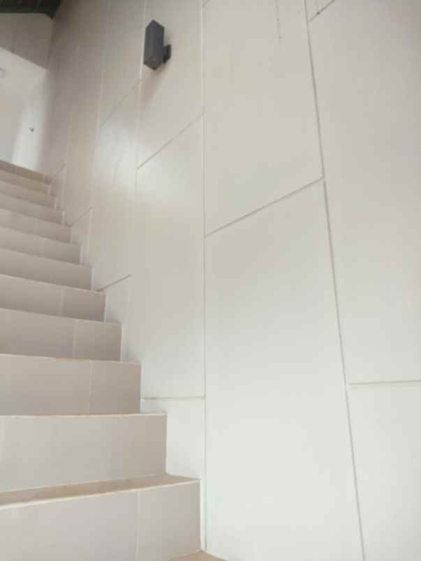 dijual rumah cileduk setu