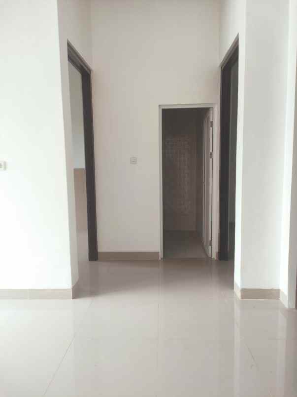 dijual rumah cileduk setu