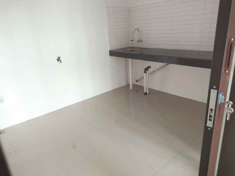 dijual rumah cileduk setu