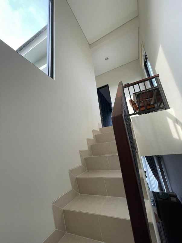 dijual rumah cimanggis depok