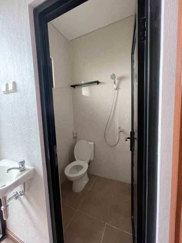 dijual rumah cimanggis depok