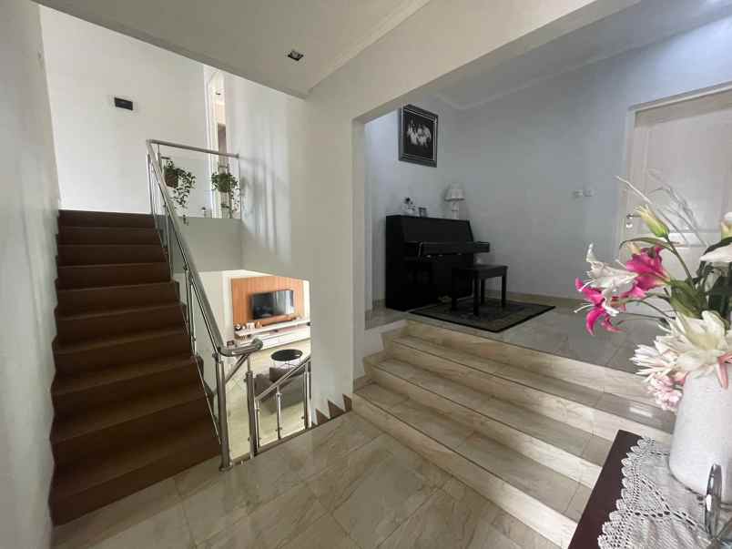 dijual rumah cinere one residence depok city