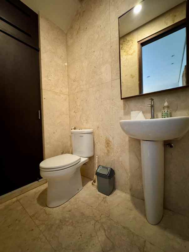 dijual rumah cipete cilandak barat
