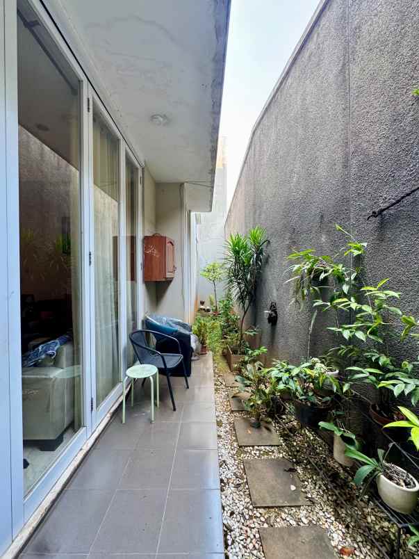 dijual rumah cipete cilandak barat
