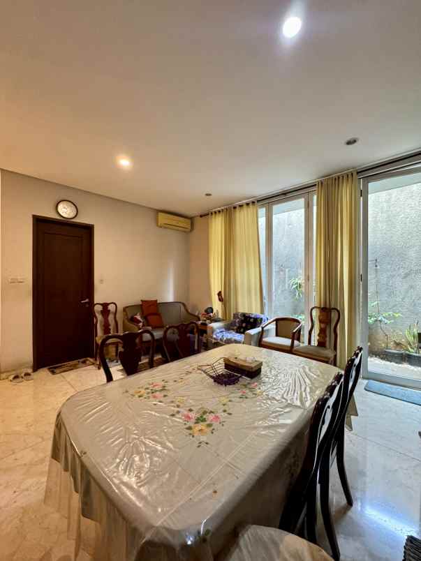 dijual rumah cipete cilandak barat