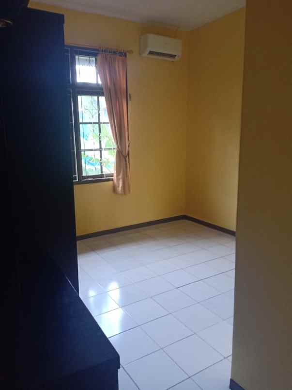 dijual rumah cipinang indah