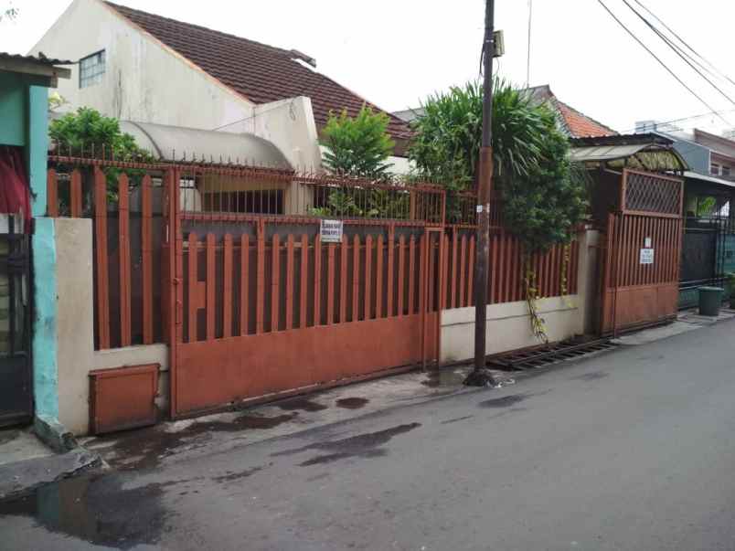 dijual rumah cipulir