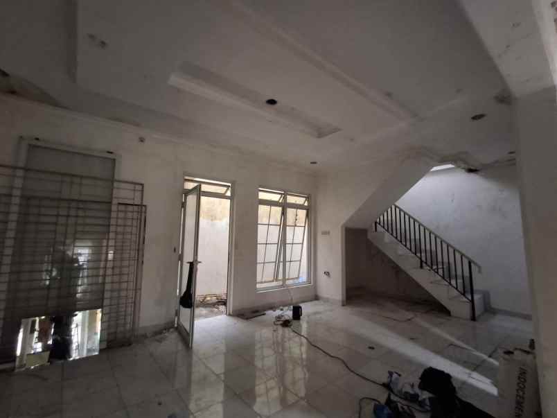 dijual rumah citragran cibubur