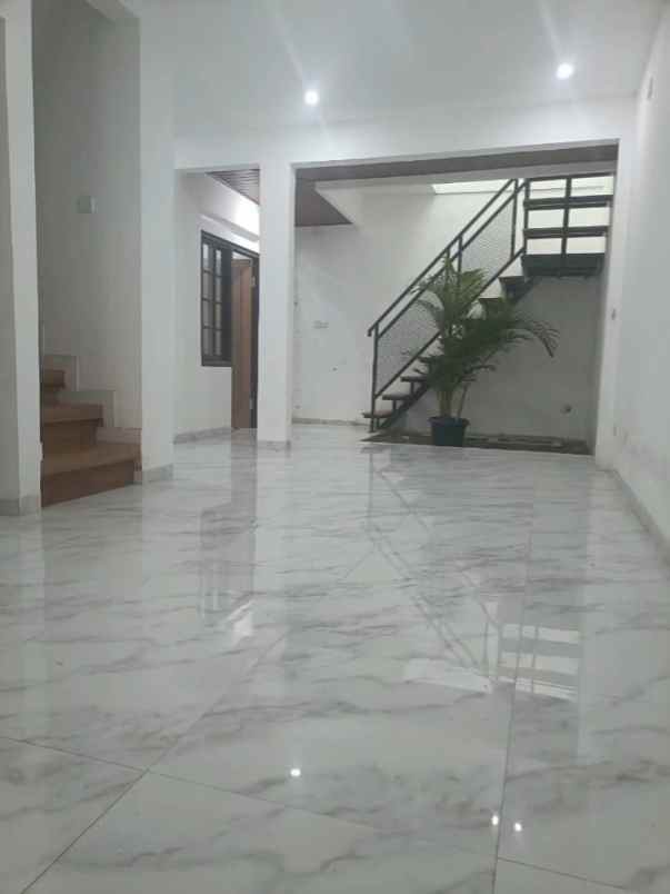 dijual rumah citragran cibubur