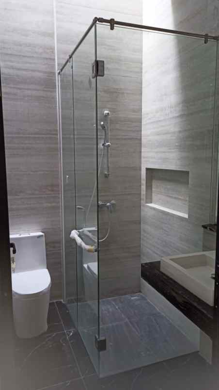 dijual rumah citraland taman puspa raya