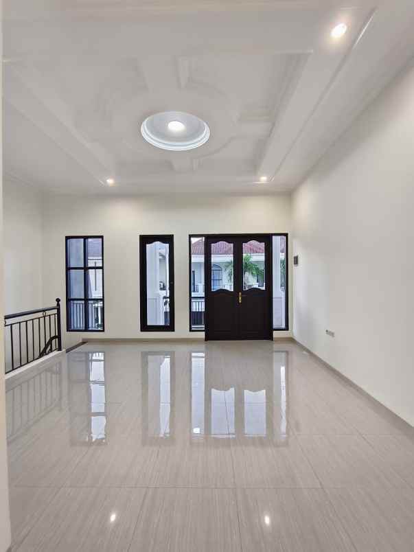 dijual rumah citraland vila sentra raya