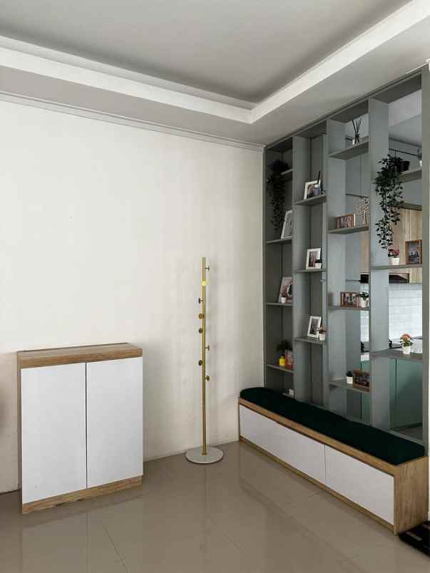 dijual rumah ciwaruga