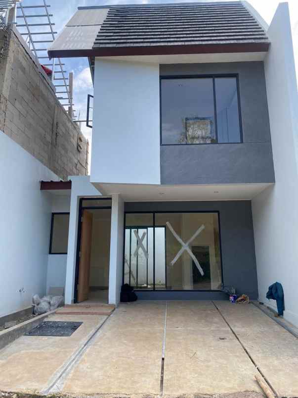 dijual rumah ciwaruga cigugur girang