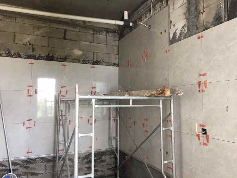 dijual rumah cluster mountana hills bringin