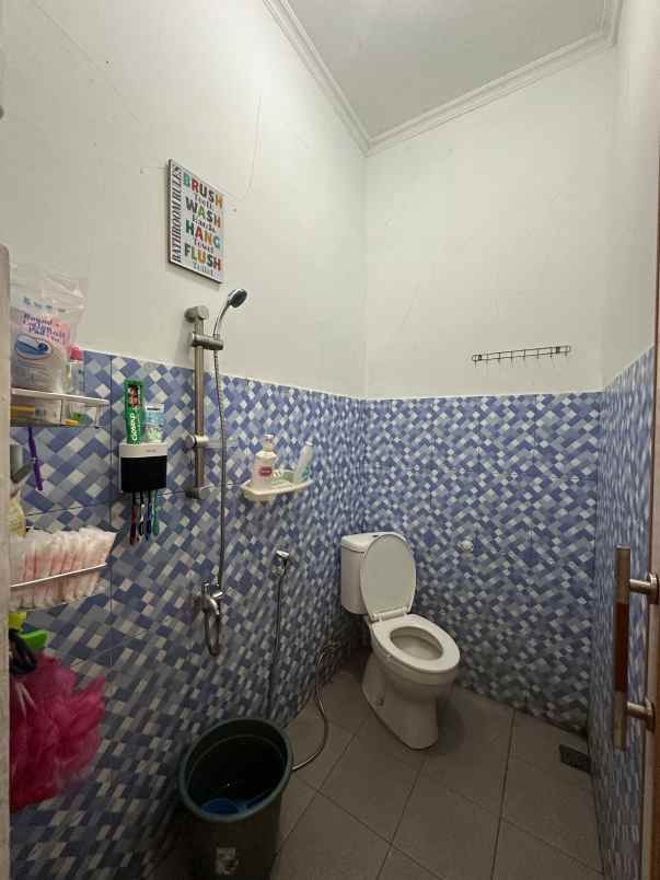 dijual rumah cluster parahyangan citalang