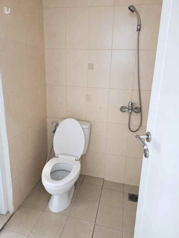 dijual rumah cluster yarra jgc jakarta