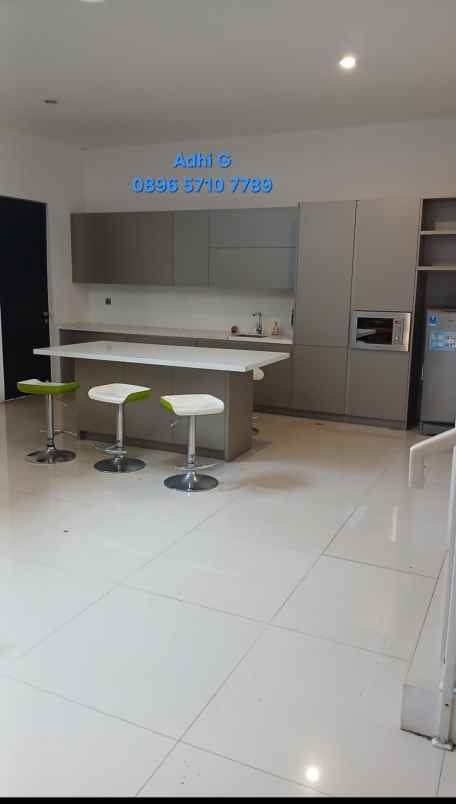 dijual rumah dago