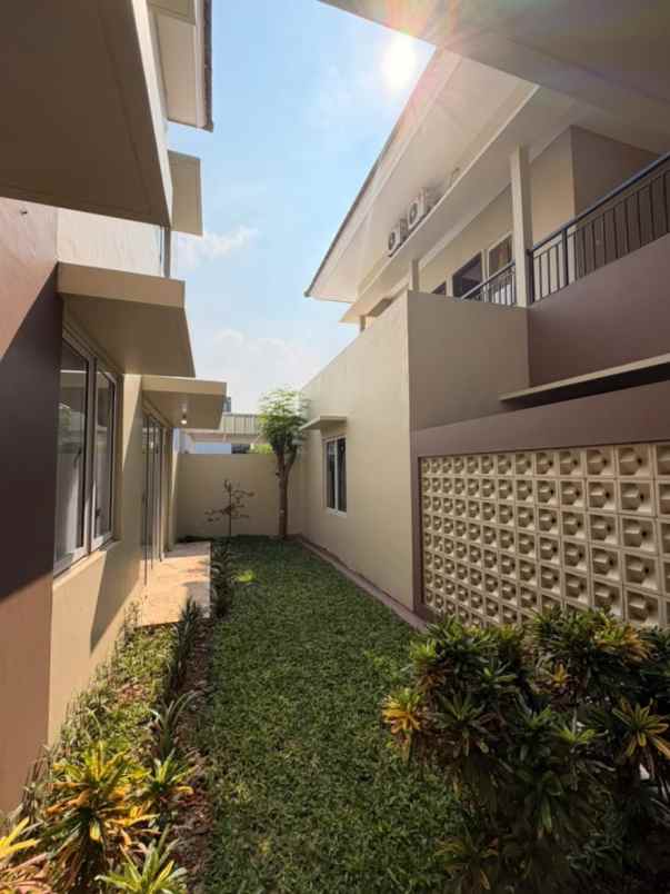 dijual rumah dbanyan jgc jakarta garden