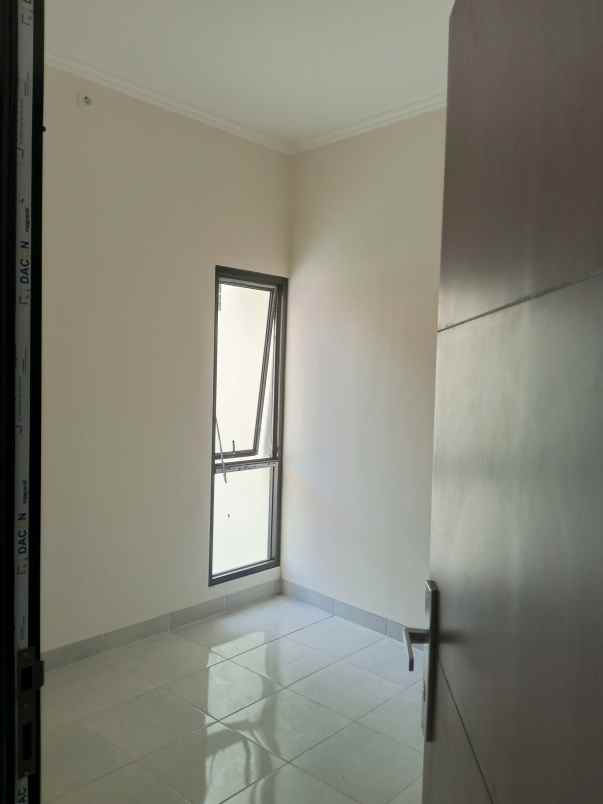 dijual rumah dekat puspitek serpong