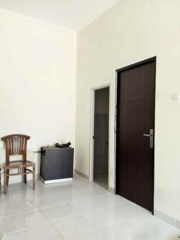 dijual rumah dekat puspitek serpong