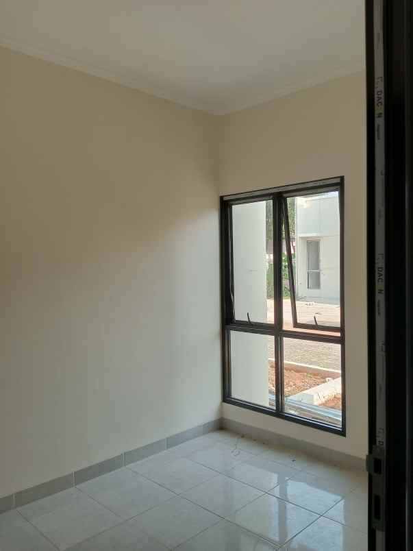 dijual rumah dekat puspitek serpong