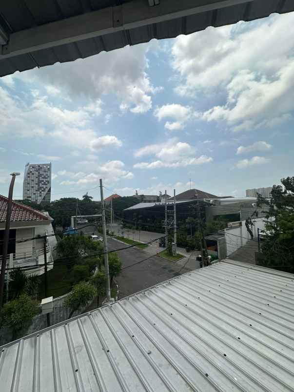 dijual rumah dharmahusada permai