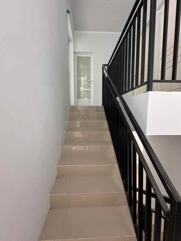 dijual rumah di citragrand cluster greenstone semarang