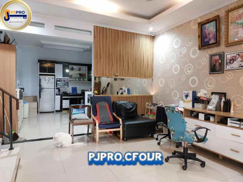 dijual rumah di cluster harmoni harapan