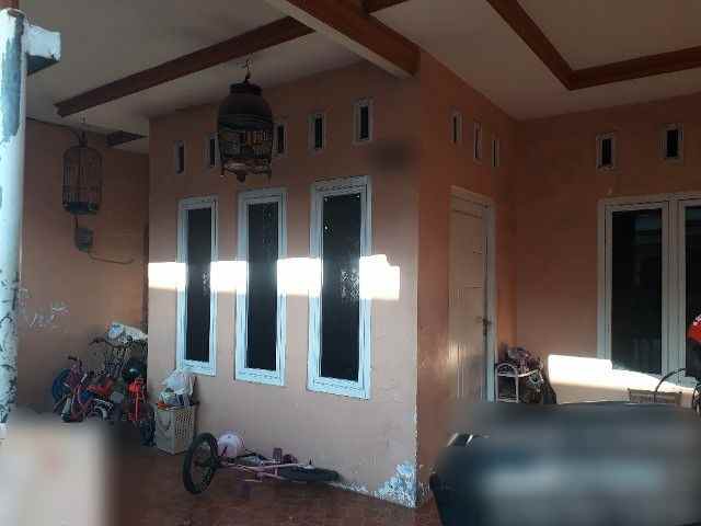 dijual rumah di perumahan taman aloha