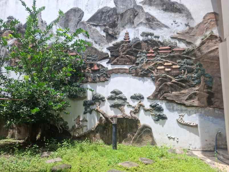 dijual rumah di surabaya barat