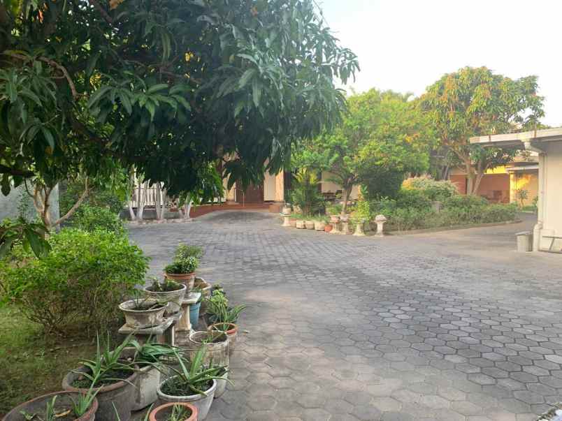dijual rumah di surabaya barat