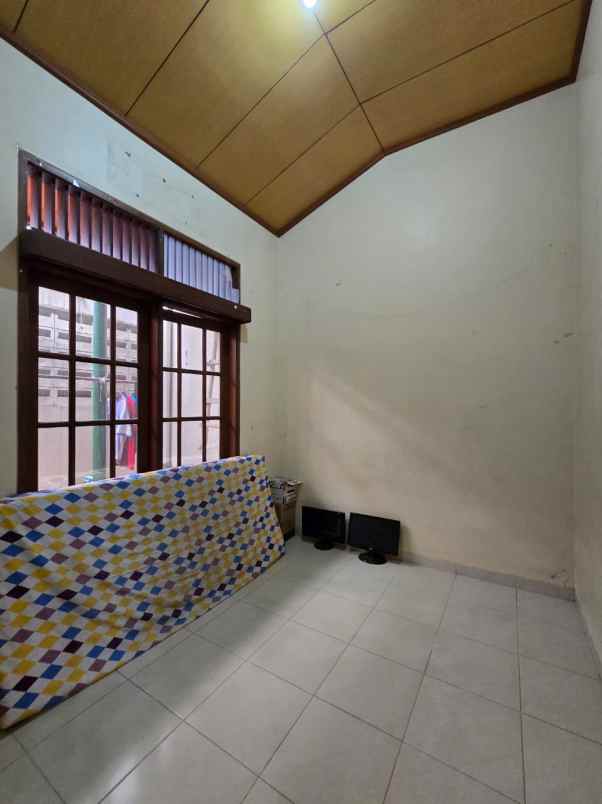 dijual rumah duren sawit jakarta timur
