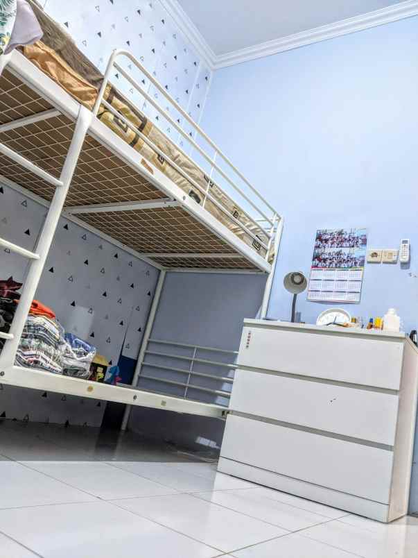 dijual rumah duren seribu