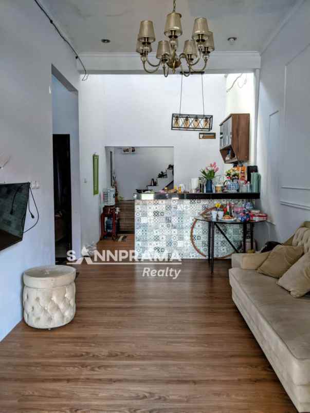 dijual rumah duren seribu