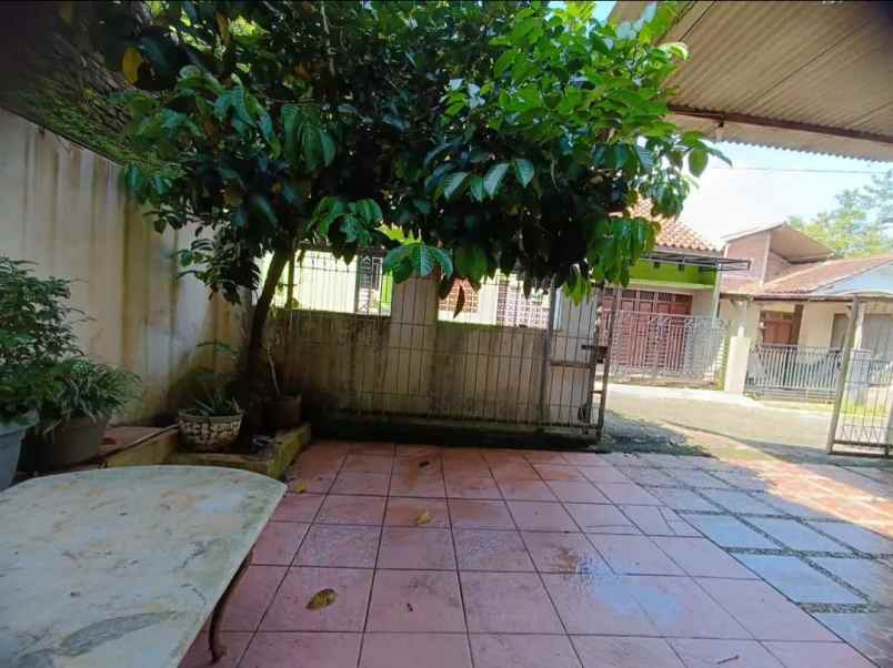 dijual rumah empu sendok gedawang