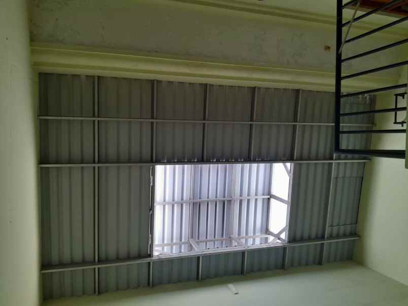 dijual rumah gading pelangi