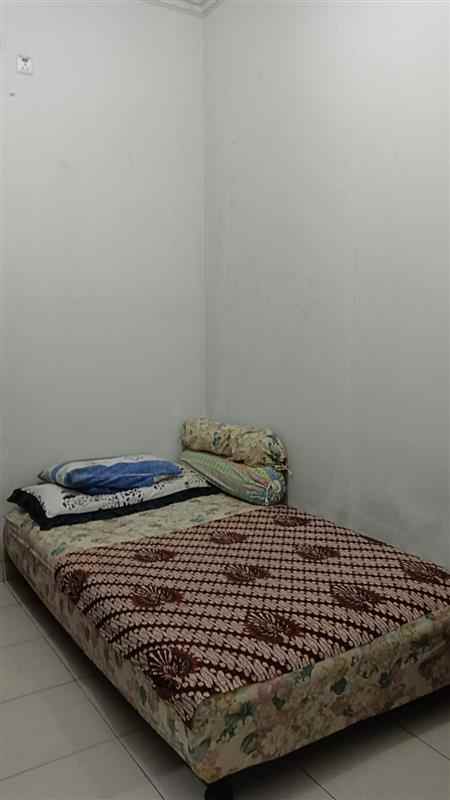 dijual rumah galaxy pekayon bekasi