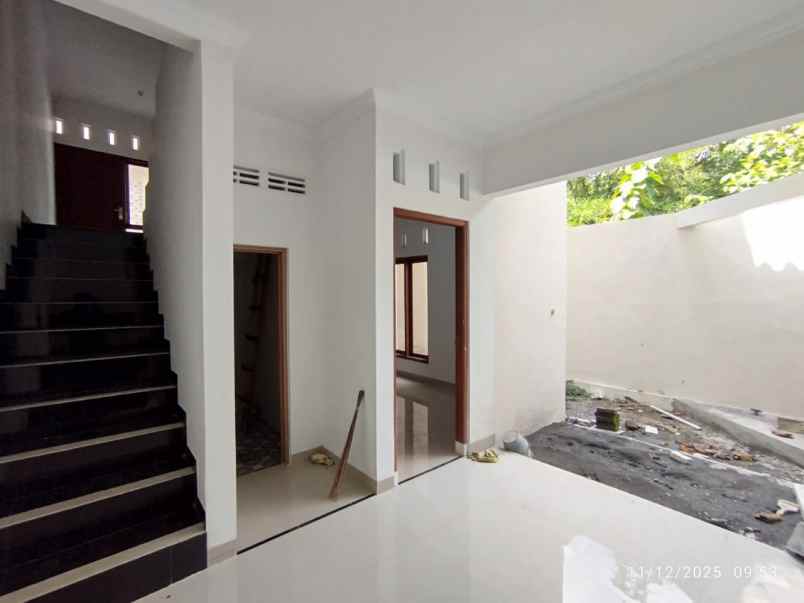 dijual rumah gamping