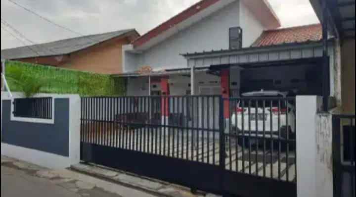 dijual rumah gamprit jatiwaringin jati