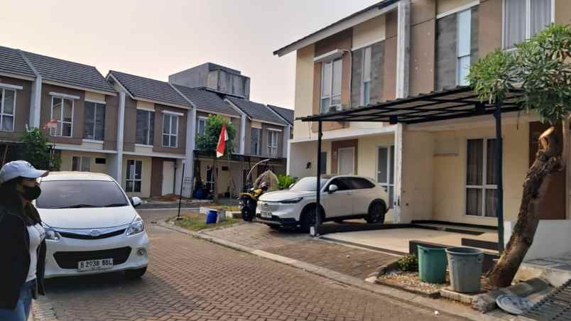 dijual rumah grand batavia spring pasar