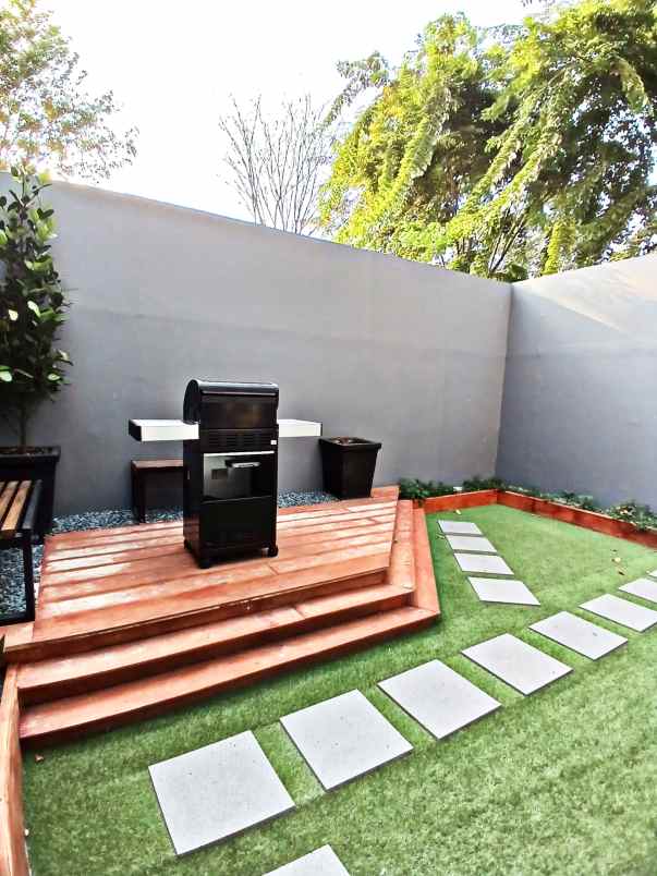 dijual rumah grand wisata bekasi jalan