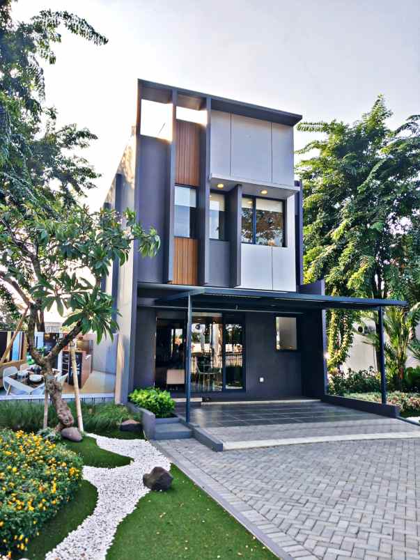 dijual rumah grand wisata bekasi jalan